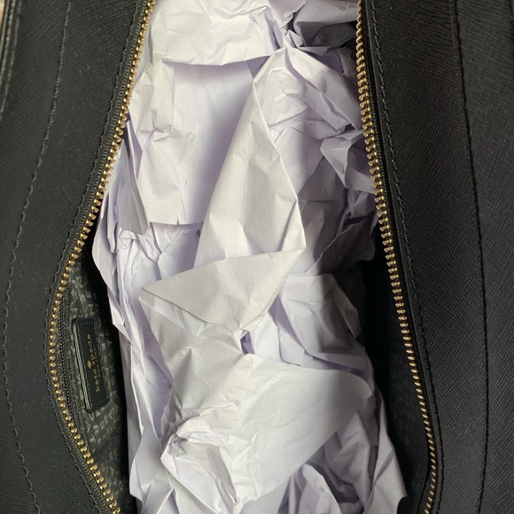 Kate Spade Tote - Picture 5 of 8